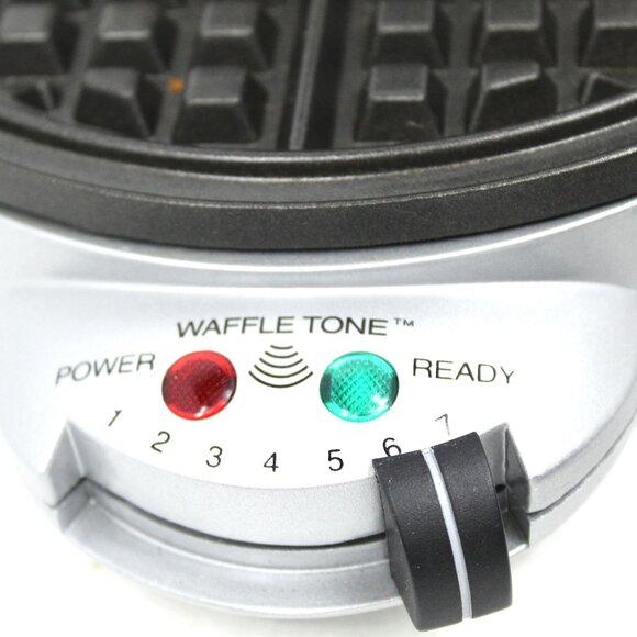 VillaWare Model 2004 Uno Classic 7" Round Chrome Thin Waffler Maker TESTED WORKS - Picture 4 of 8